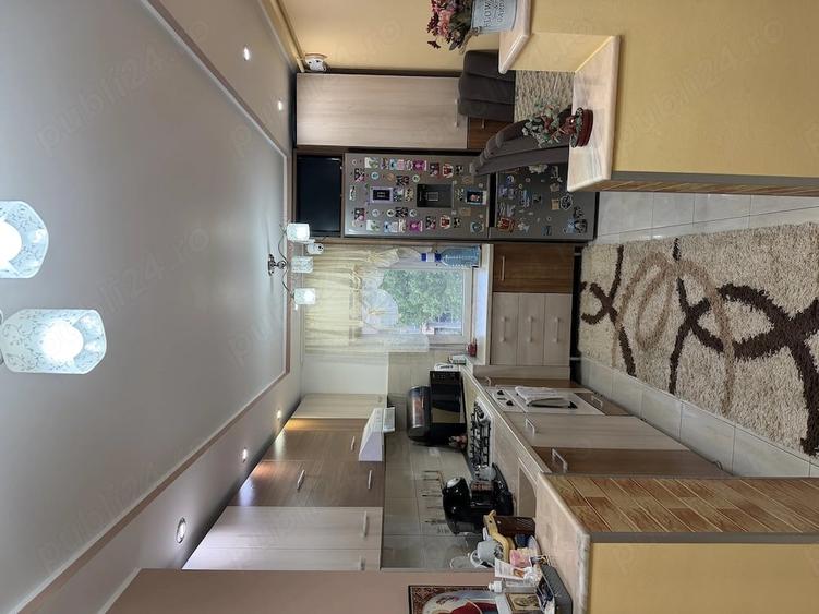 Apartament cu 2 camere decomandat în Exterior Vest