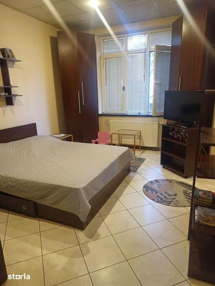 Apartament cu 2 camere semidecomandat în Obor