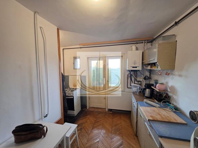 Apartament cu 2 camere decomandat în Bucovina