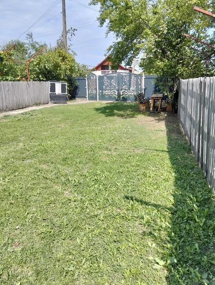 Casă cu 3 camere cu Teren 1500 Mp în Exterior Vest