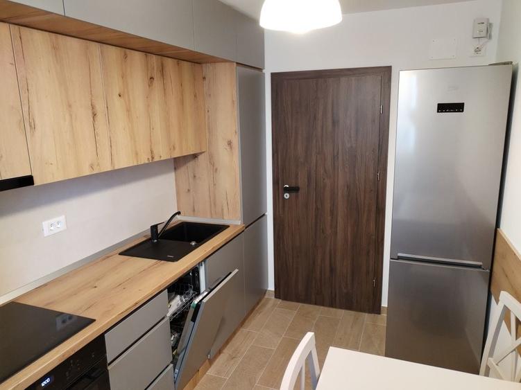 Apartament cu 2 camere decomandat în Exterior Vest