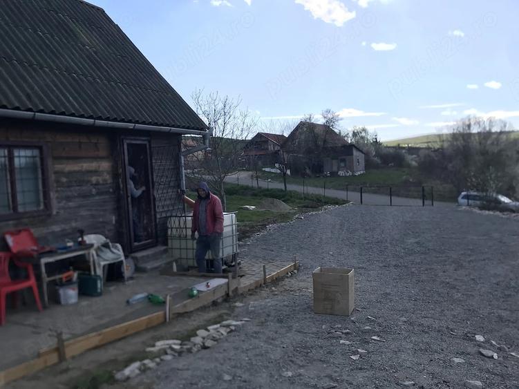 Teren de 872 mp, în Dezmir