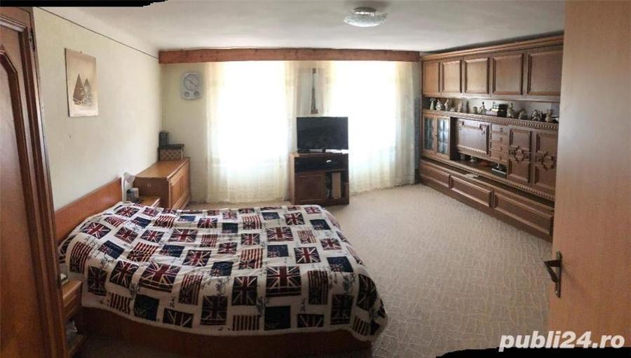Casă cu 4 camere cu Teren 1700 Mp în Central