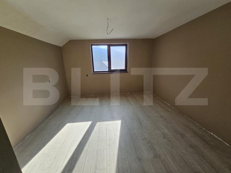 Casă individuală cu 6 camere cu Teren 4159 Mp în Năsăud