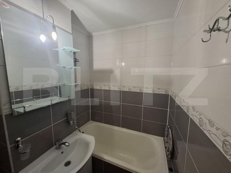 Apartament cu 2 camere semidecomandat, mobilat în Micro 16