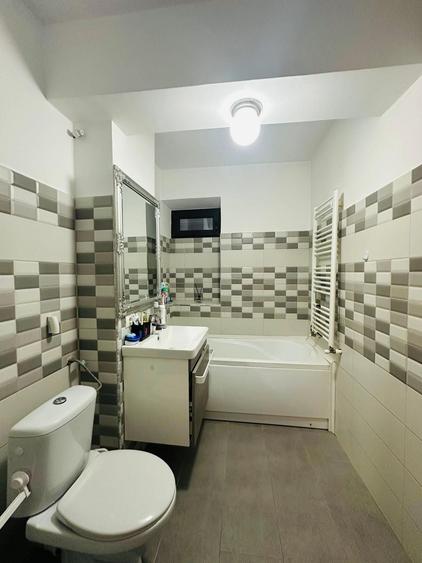 Apartament cu 2 camere decomandat în Ultracentral