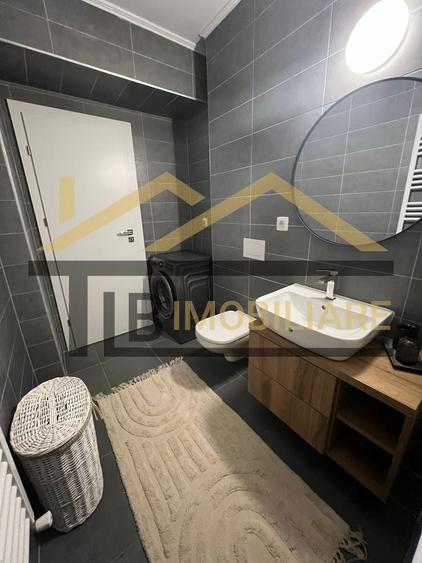 Apartament cu 2 camere semidecomandat în Libertății