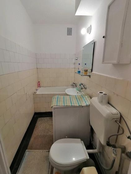 Apartament cu 2 camere semidecomandat în Calea Victoriei