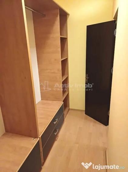 Casă cu 4 camere cu Teren 300 Mp în Prelungirea Ghencea