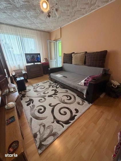Apartament cu 3 camere decomandat în Militari