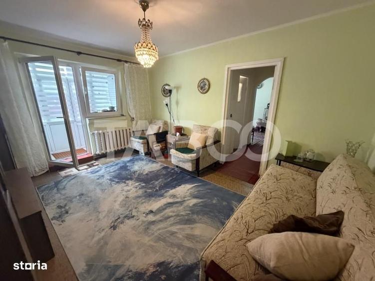 Apartament cu 2 camere semidecomandat în Central — fotografia 1