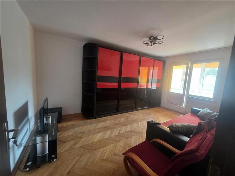 Apartament cu 2 camere decomandat în Unirii