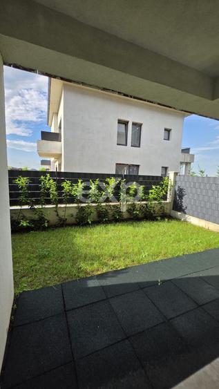Apartament cu 3 camere decomandat în Tunari