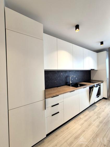 Apartament cu 2 camere semidecomandat, mobilat în Mărăști