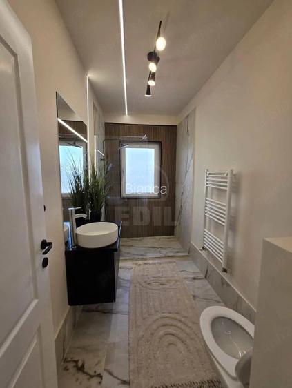 Apartament 2 camere semidecomandat zona Eroilor