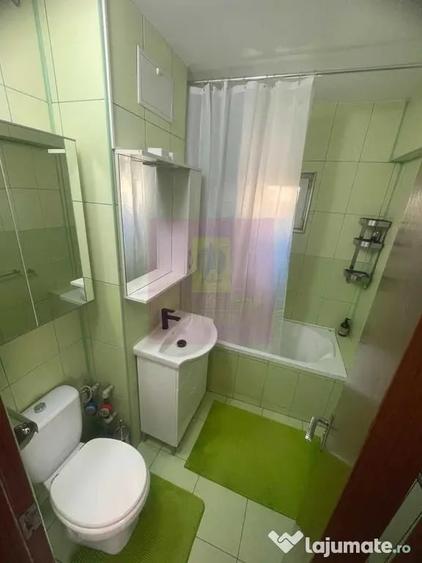 Apartament cu 3 camere decomandat în Alexandru Obregia