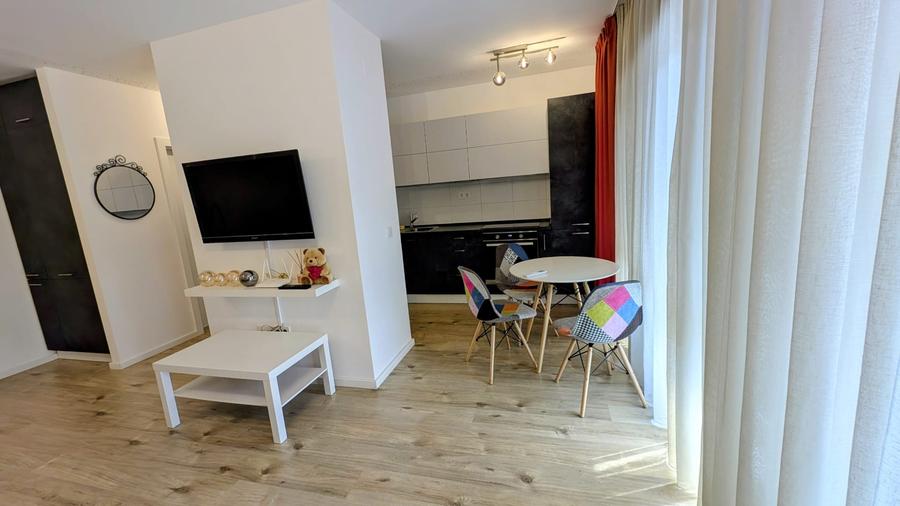 Apartament cu 2 camere decomandat în Herăstrău