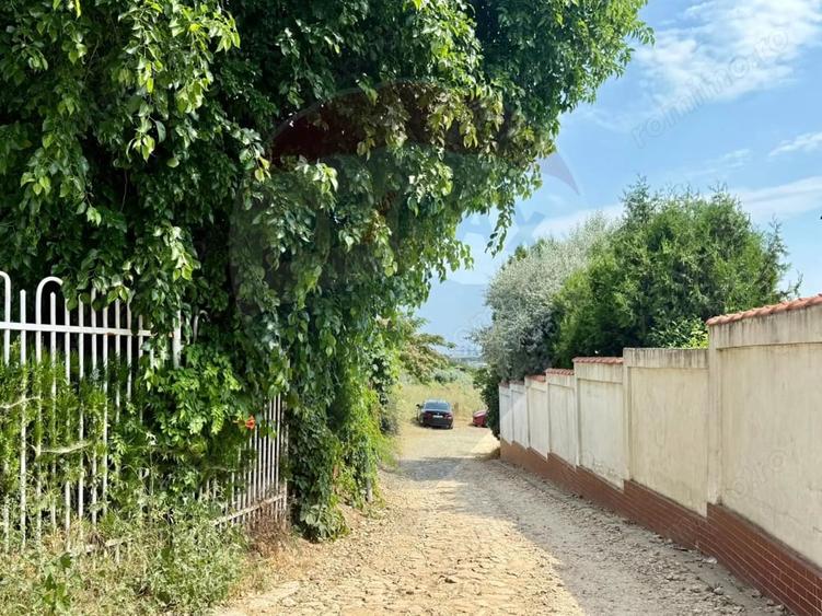 Casă cu Teren 225 Mp în Agigea