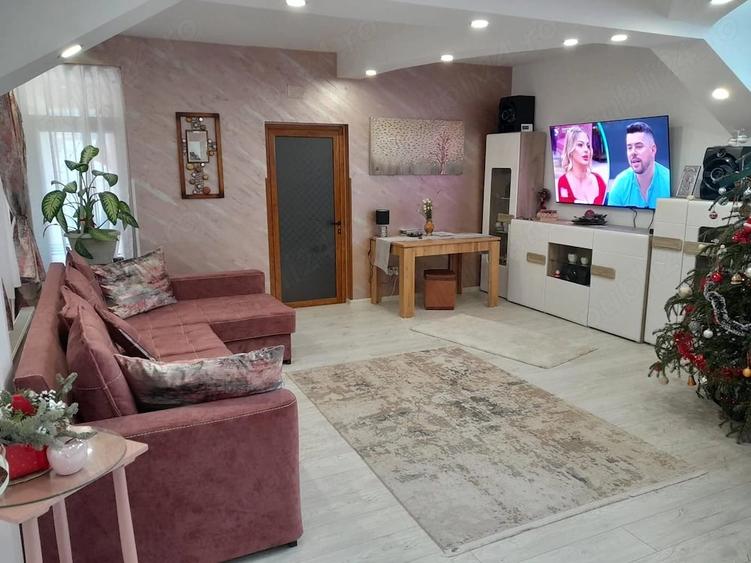 Casă cu Teren 250 Mp în Central