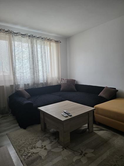 Inchiriez apartament