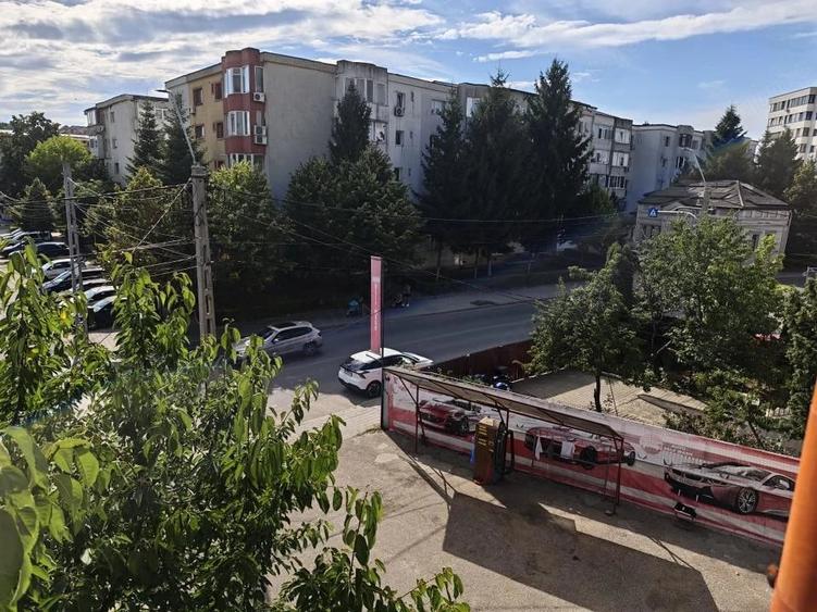 Casă cu Teren 400 Mp în Central