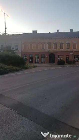Casă cu 3 camere în Exterior Vest