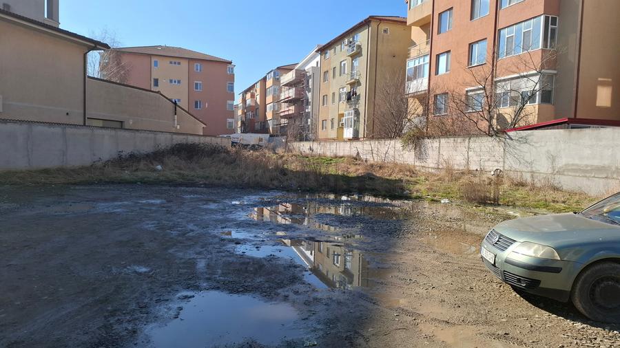Teren Construcții intravilan de 840 mp, în Kamsas