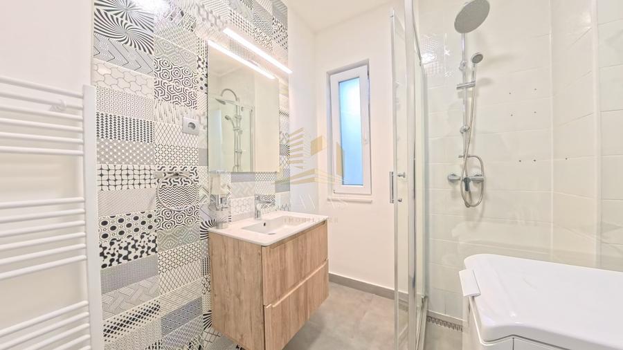 Apartament cu 2 camere decomandat, mobilat în Semicentral