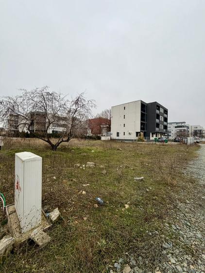 Teren Construcții intravilan de 600 mp, în Central