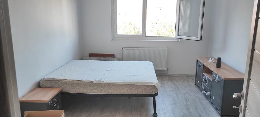 Garsonieră decomandată în Bartolomeu