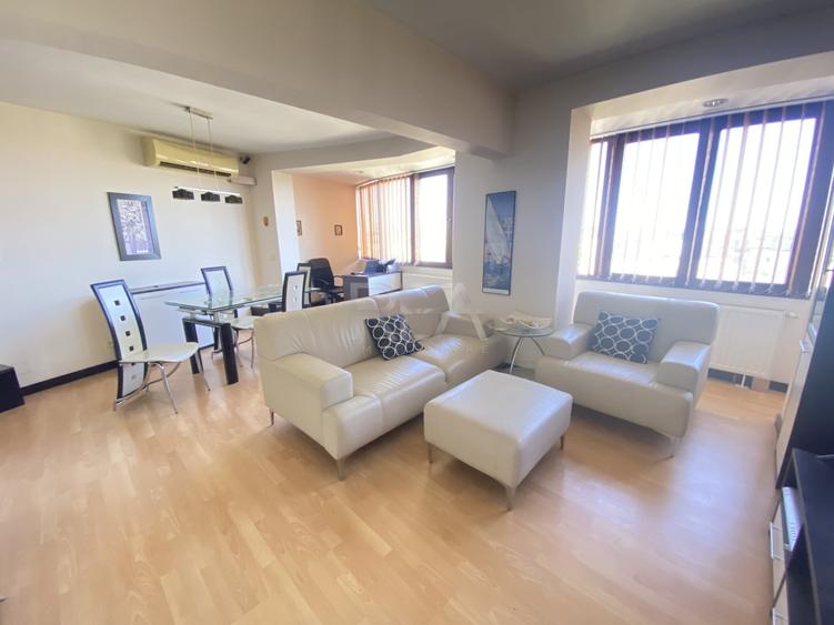Apartament cu 3 camere semidecomandat, mobilat în Tineretului