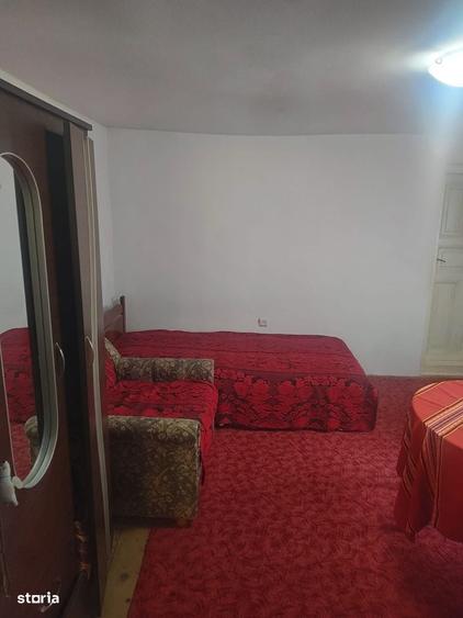 Casă cu 2 camere cu Teren 363 Mp în Central