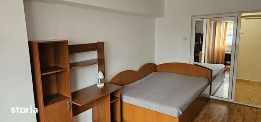 Apartament cu 2 camere decomandat în Pelican