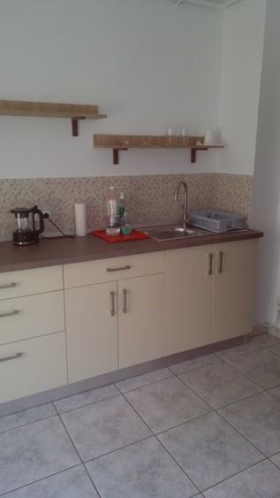 Inchiriez 2 camere ultracentral, etaj 1 - 7