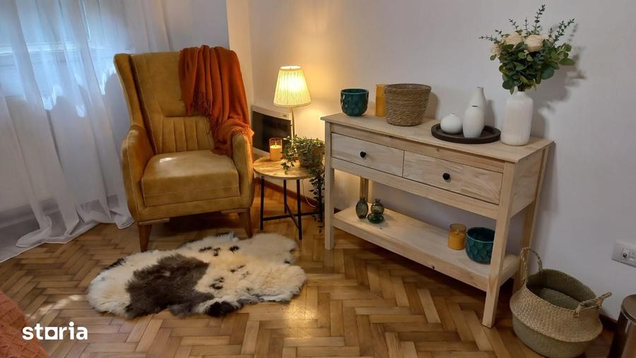 Apartament cu 3 camere în Centrul Civic