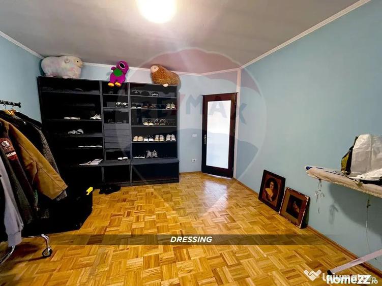 Casă cu 3 camere cu Teren 765 Mp în Central