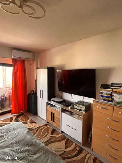 Apartament cu 4 camere, mobilat în Triaj
