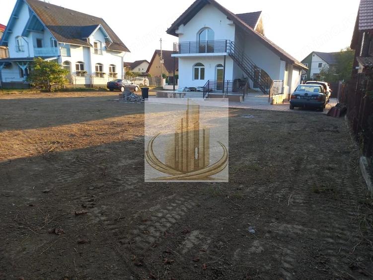Casă cu 5 camere cu Teren 1000 Mp în Oloșag