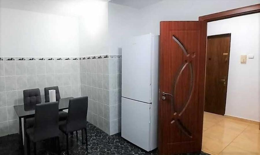 Apartament cu 2 camere decomandat în Doamna Ghica