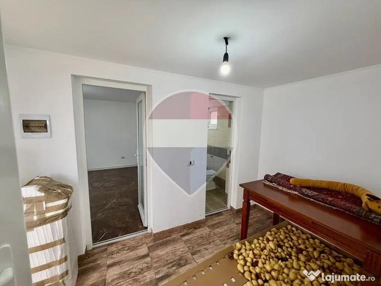 Casă cu 2 camere cu Teren 802 Mp în Jariștea