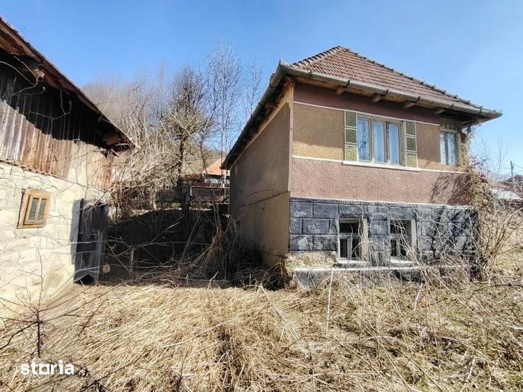 Teren de 2946 mp, în Tureni