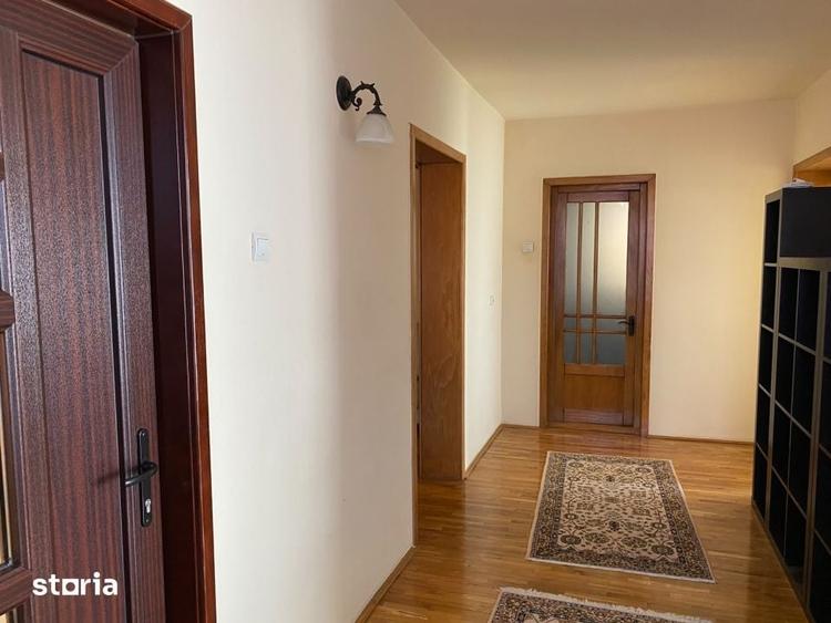 Casă cu 4 camere cu Teren 120 Mp în Valea Roșie