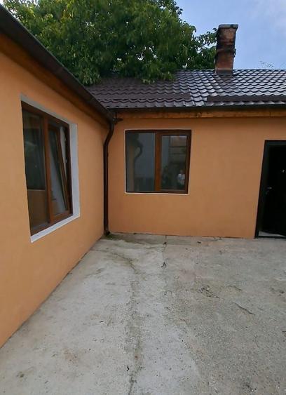 Casă individuală cu 2 camere cu Canalizare în Piața Cluj