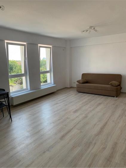 Apartament cu 2 camere decomandat în Lipovei