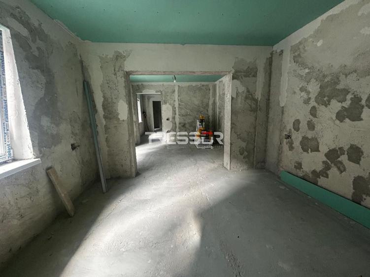 Casă individuală cu 5 camere cu Canalizare în Faleza Nord
