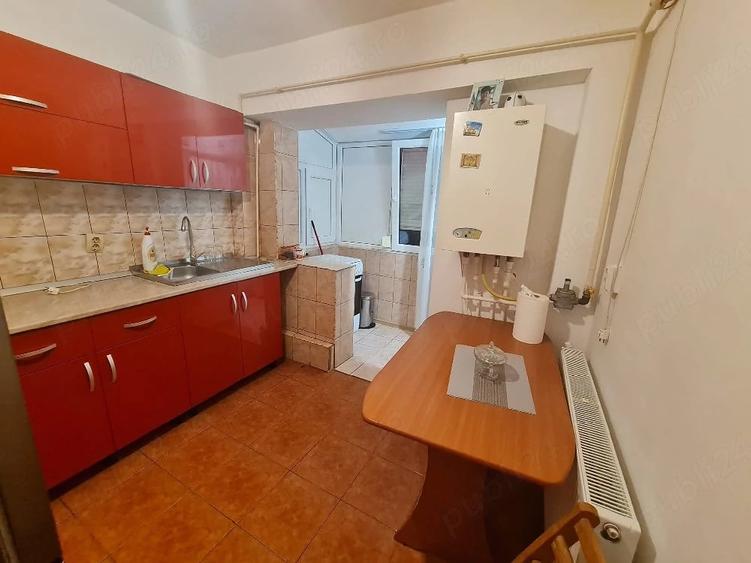 Garsonieră decomandată în Central