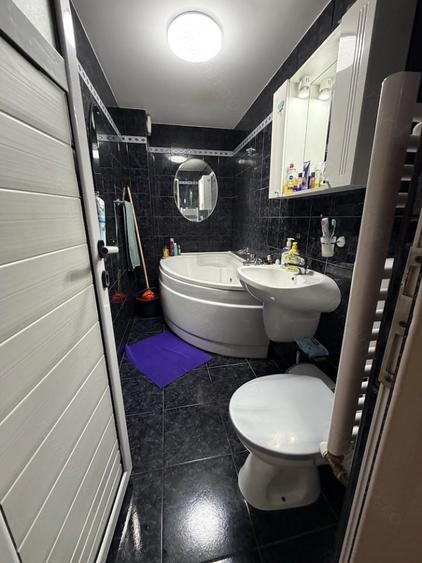 Apartament cu 2 camere decomandat, mobilat în Brâncoveanu