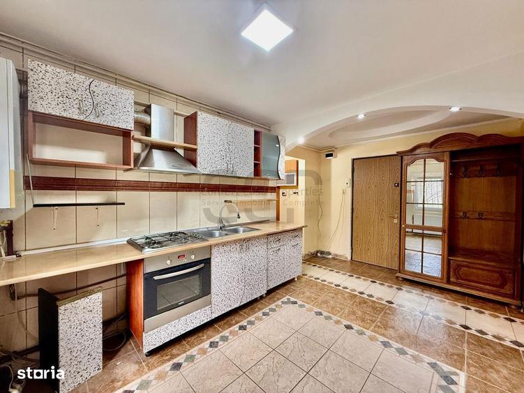 Apartament cu 2 camere decomandat în Văcăresti