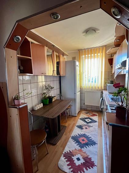 Apartament cu 2 camere semidecomandat în Central