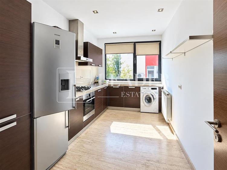 Apartament cu 4 camere decomandat, mobilat în Dorobanți